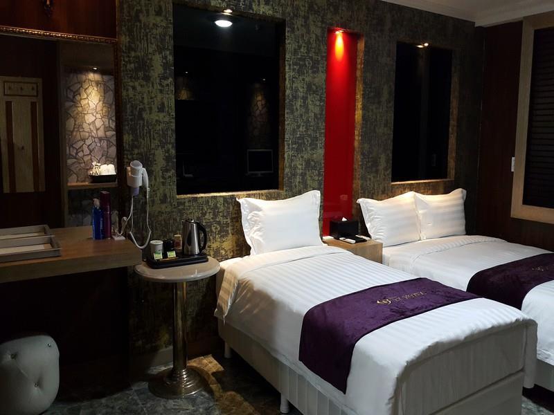 I.Y Hotel Suwon Exterior foto