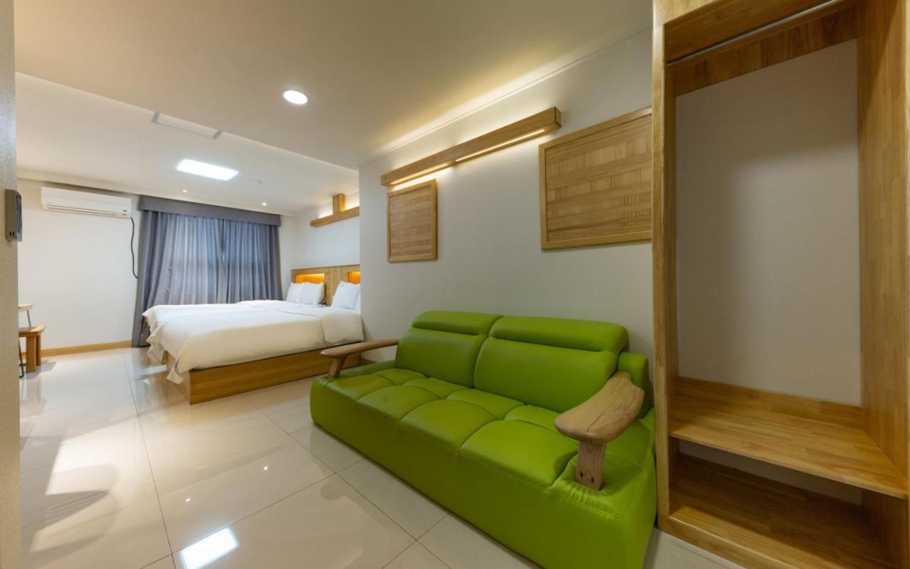 I.Y Hotel Suwon Exterior foto